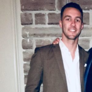 Meet your Posher, Max